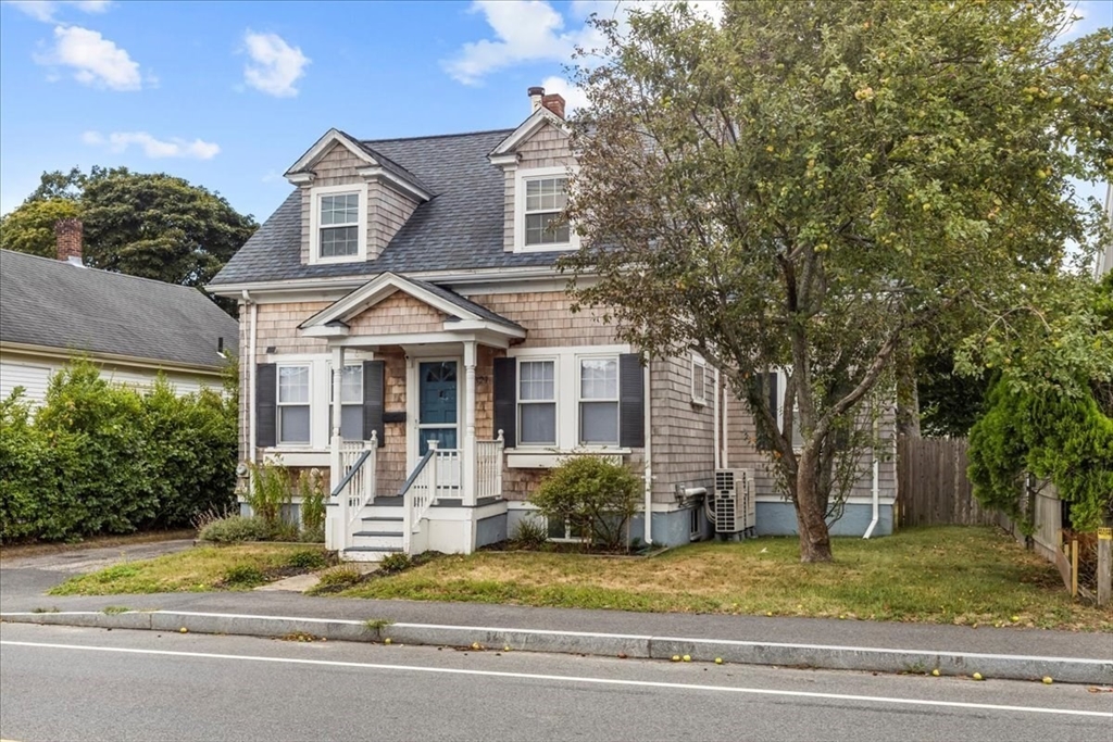 321 Winter Street Barnstable, MA 02601 - Photo 3 of 35 a front view of a house with garden