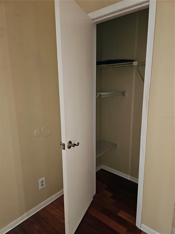 415 Lakepointe Drive, Unit 204 Altamonte Springs, FL 32701 - Photo 5 of 9