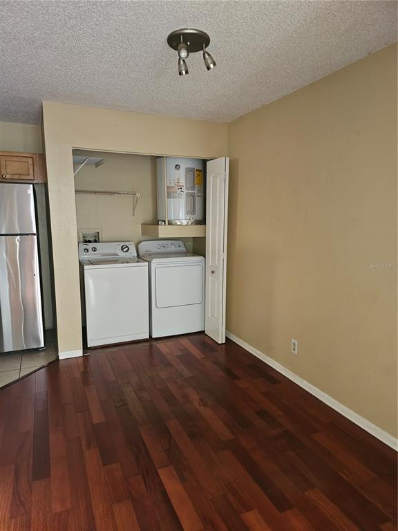 415 Lakepointe Drive, Unit 204 Altamonte Springs, FL 32701 - Photo 6 of 9