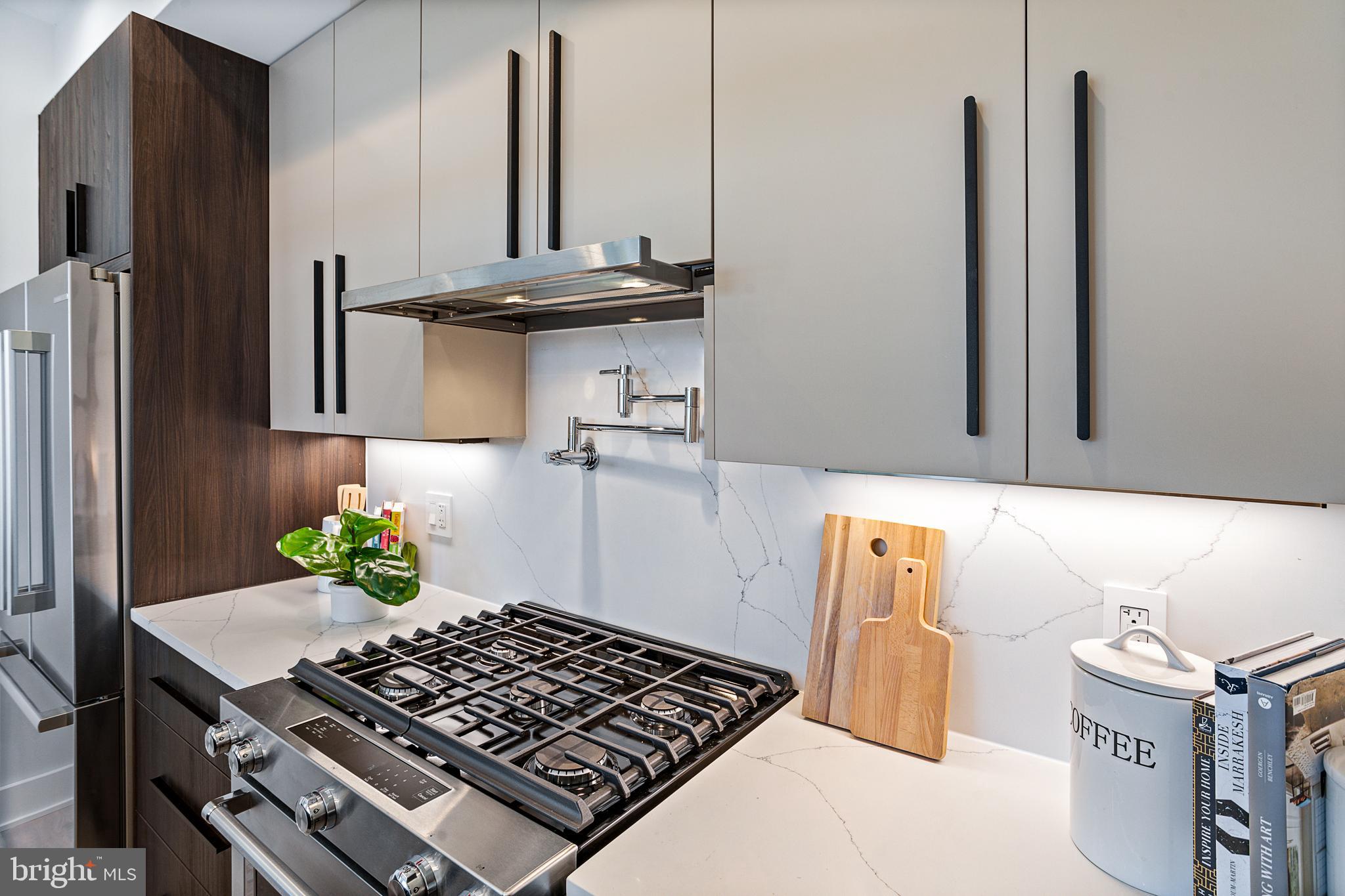 3933 14th Street Northwest, Unit PH8 Washington, DC 20011 - Photo 11 of 35