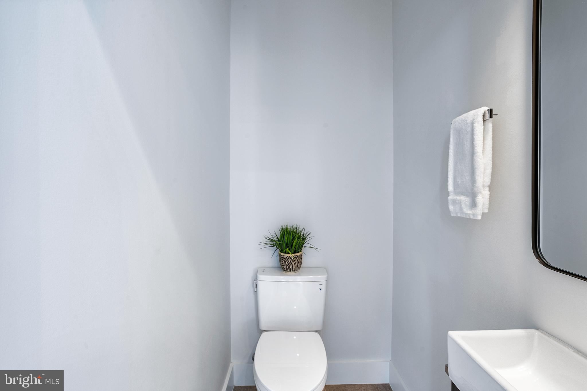 3933 14th Street Northwest, Unit PH8 Washington, DC 20011 - Photo 17 of 35