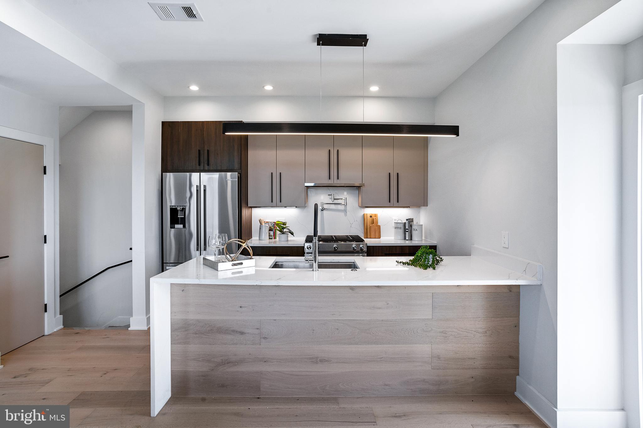 3933 14th Street Northwest, Unit PH8 Washington, DC 20011 - Photo 8 of 35