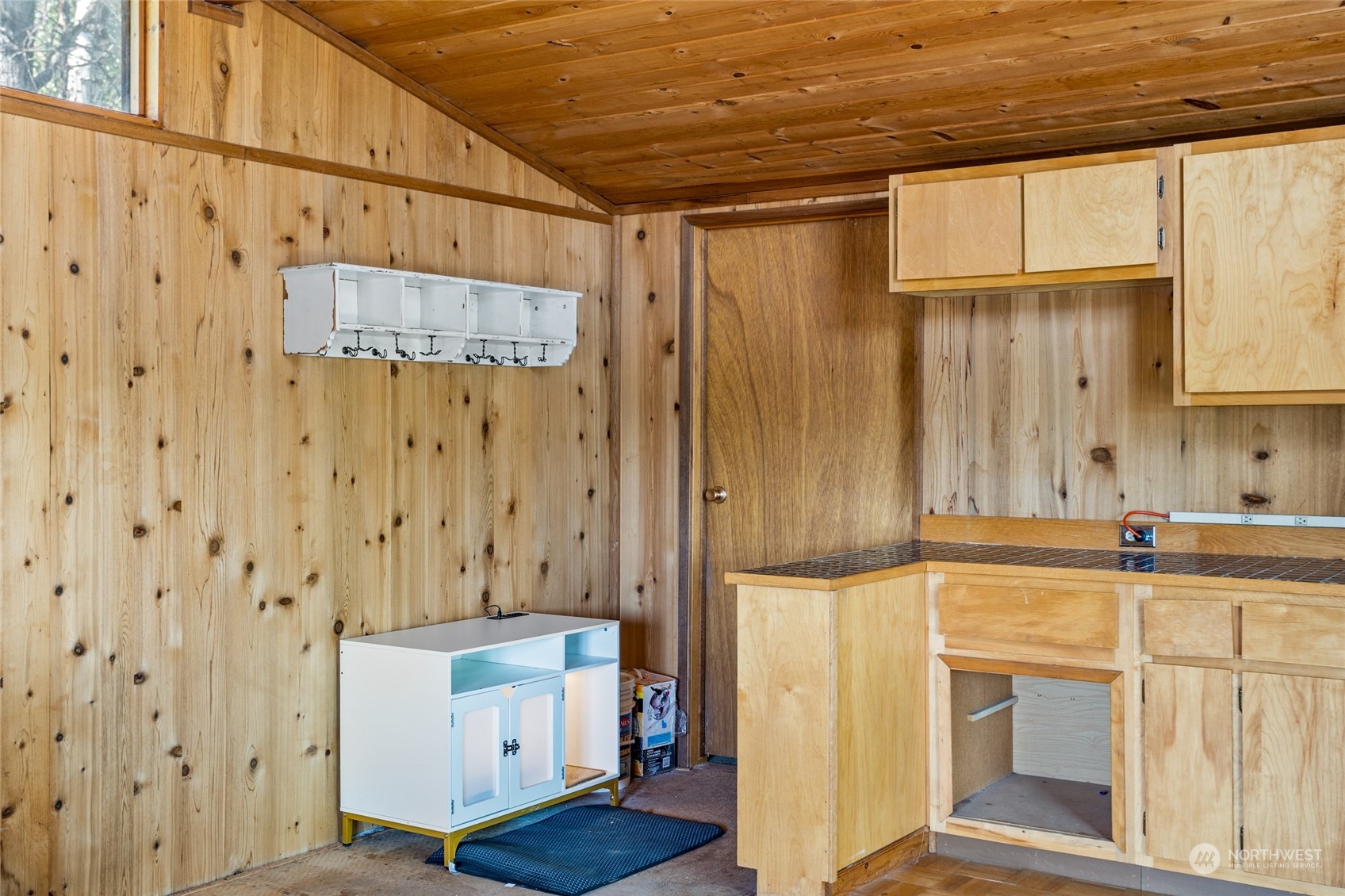 1880 Thomas Road Ellensburg, WA 98926 - Photo 17 of 36 Gallery Image 17