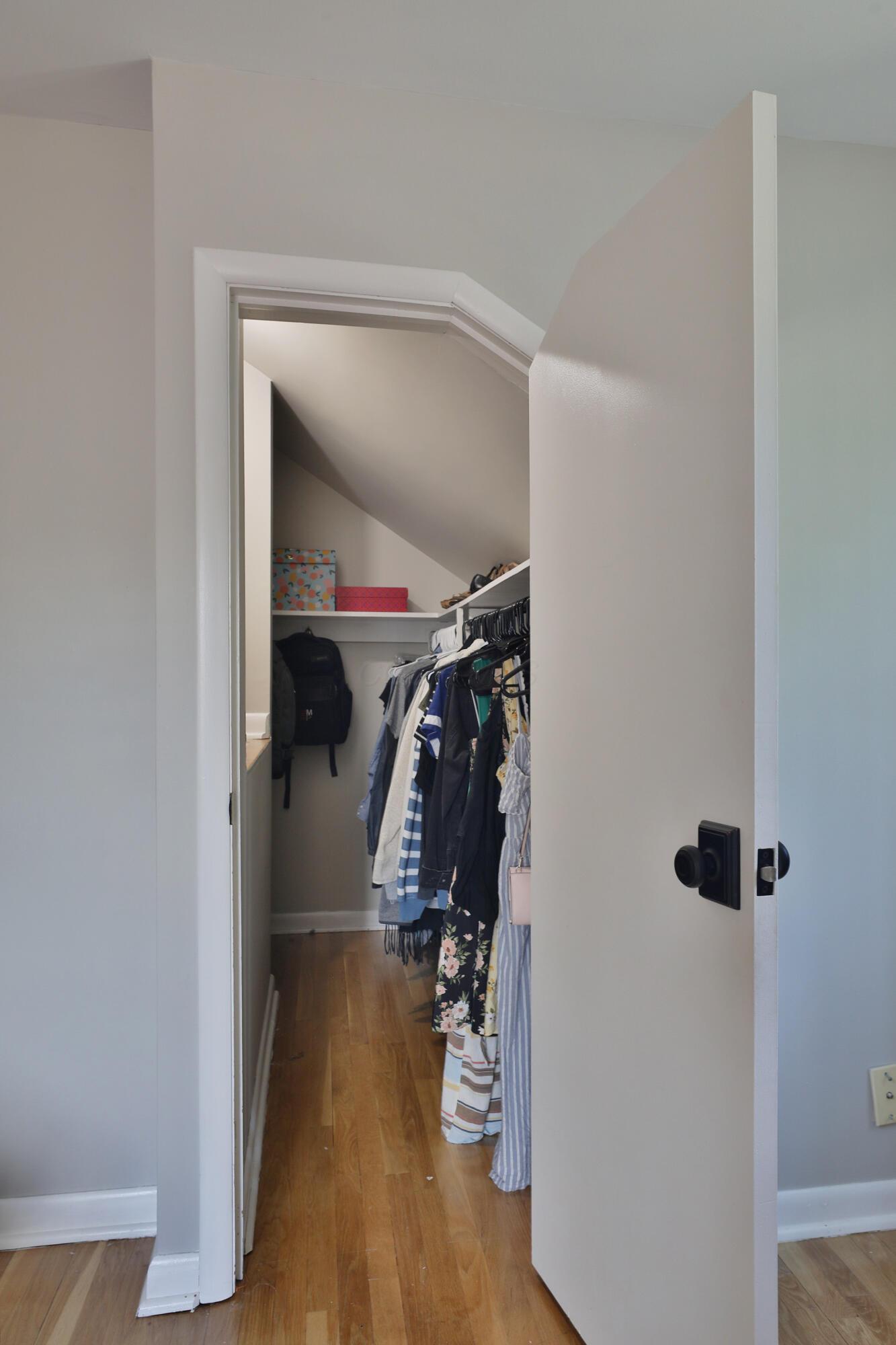 315 South Kellner Road Columbus, OH 43209 - Photo 31 of 51 Walk-in closet in bedroom 2