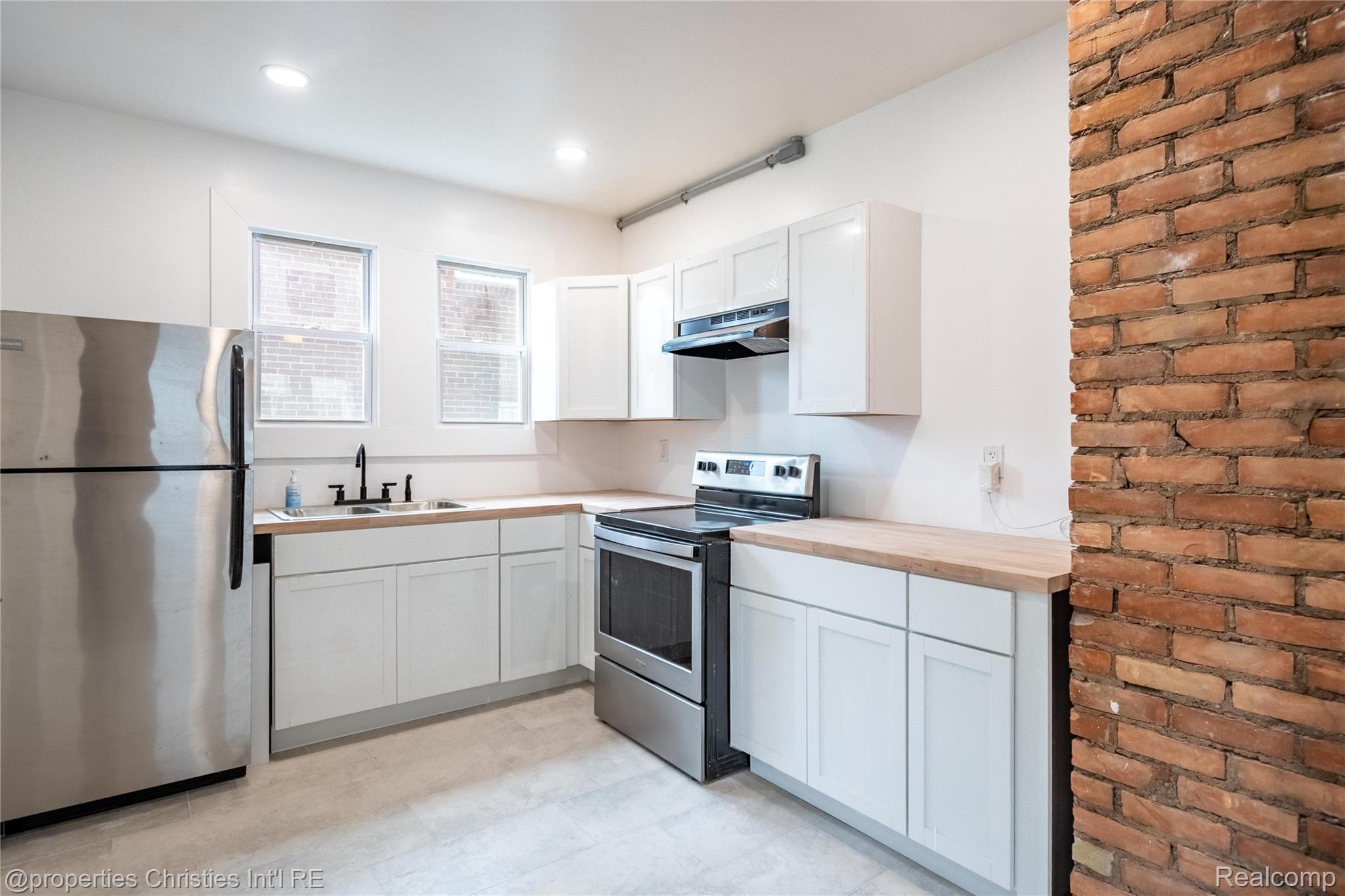 4373-4375 Balfour Road Detroit, MI 48224 - Photo 15 of 46 Balfour-4.jpg