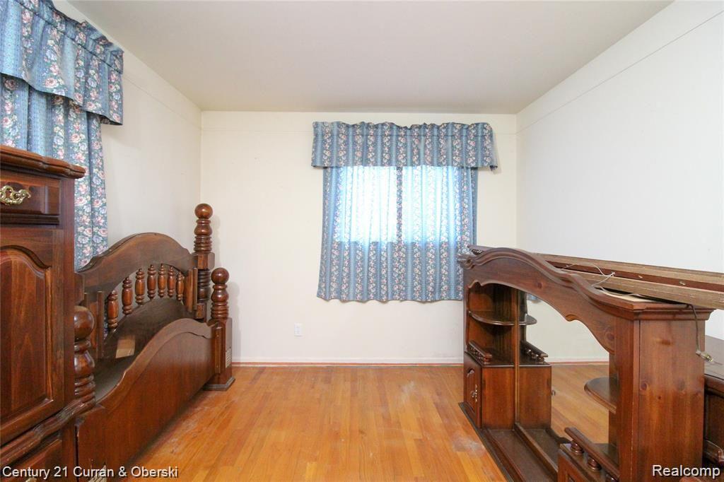 6312 Cambourne Road Dearborn Heights, MI 48127 - Photo 10 of 24