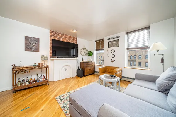 $3,000 | 1204 Washington Street, Unit 5N, Hoboken, NJ 07030