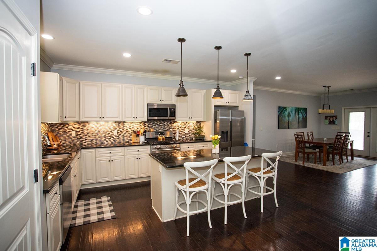 101 Lucas Lane Alabaster, AL 35114 - Photo 4 of 83