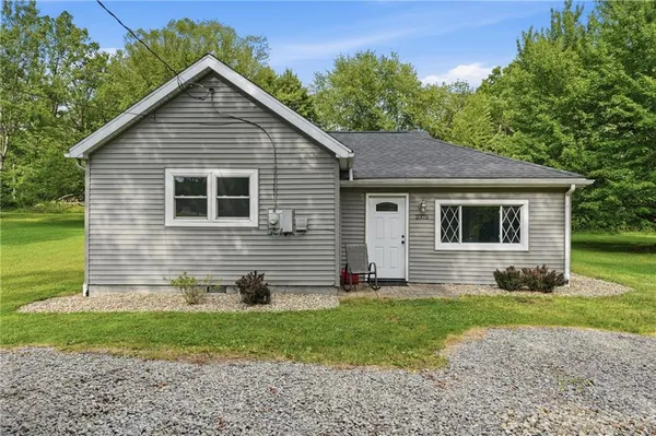 $145,000 | 2375 South Keel Ridge Road, Hermitage, PA 16148