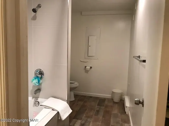 $2,500 | 1421 Clover Road, Long Pond, PA 18334