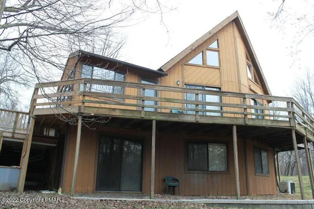 $2,500 | 1421 Clover Road, Long Pond, PA 18334