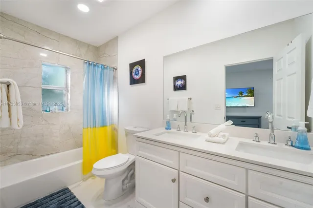 $1,145,000 | 1532 Northeast 144th Street, Miami, FL 33161