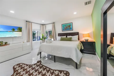 $1,145,000 | 1532 Northeast 144th Street, Miami, FL 33161