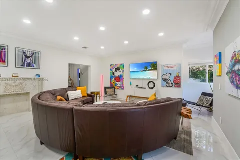 $1,145,000 | 1532 Northeast 144th Street, Miami, FL 33161