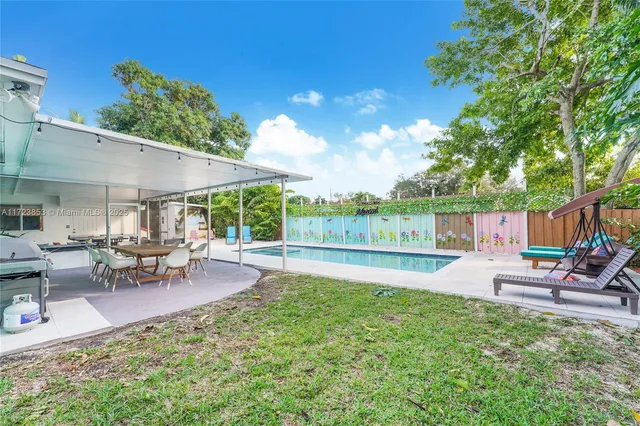 $1,145,000 | 1532 Northeast 144th Street, Miami, FL 33161