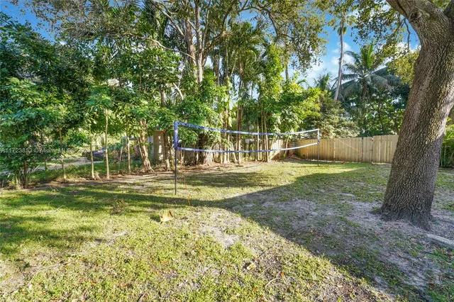 $1,145,000 | 1532 Northeast 144th Street, Miami, FL 33161