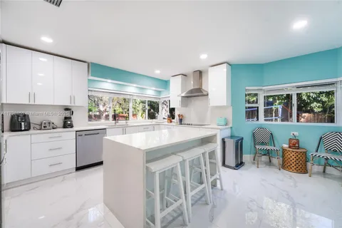 $1,145,000 | 1532 Northeast 144th Street, Miami, FL 33161
