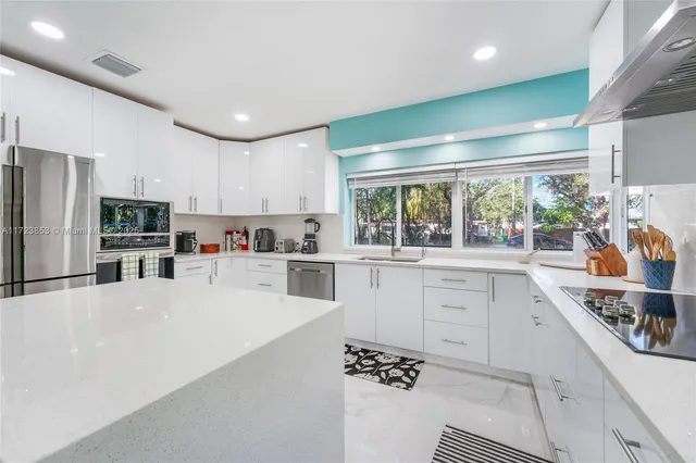 $1,145,000 | 1532 Northeast 144th Street, Miami, FL 33161