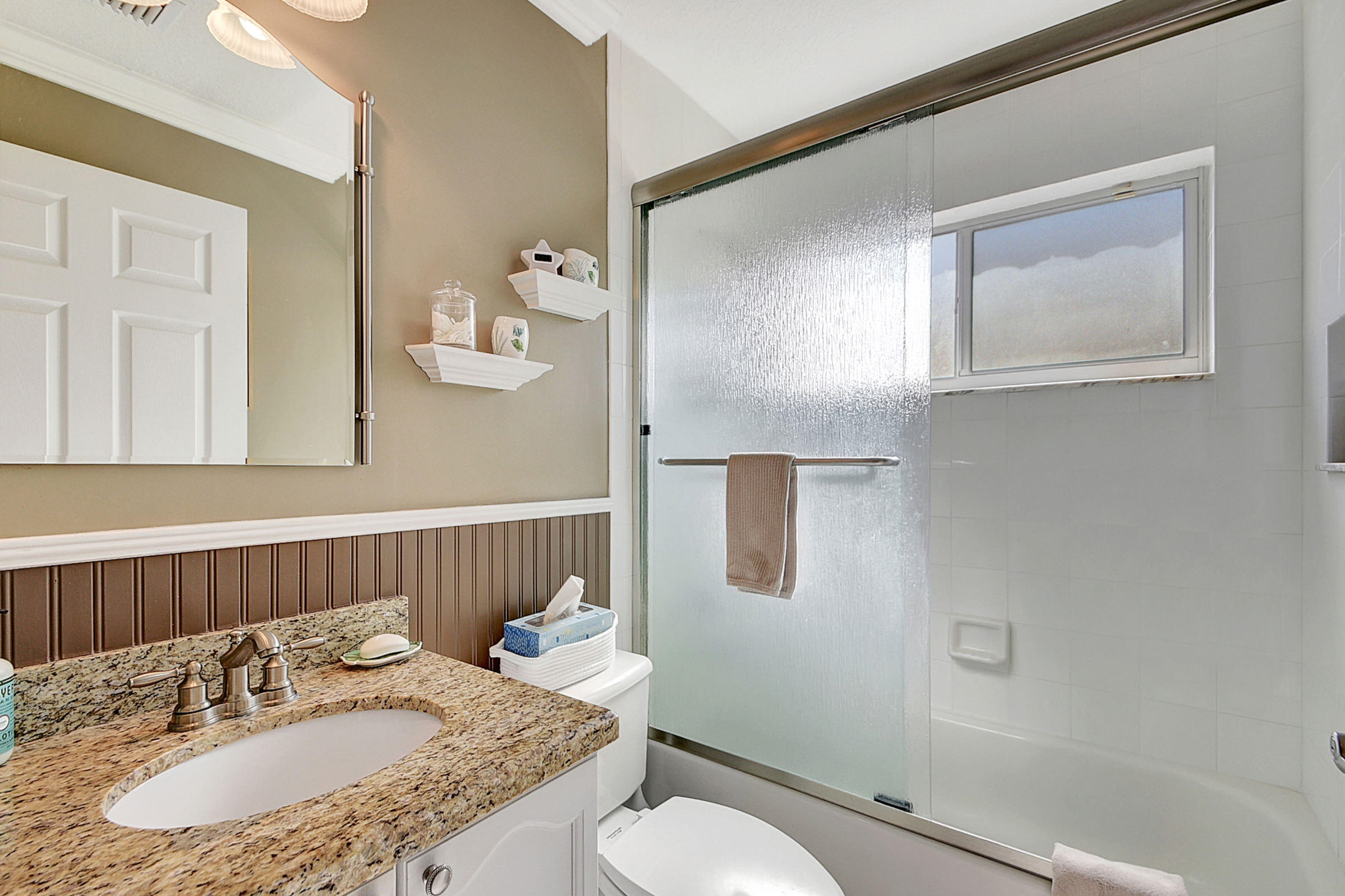 1738 Barnstable Road Wellington, FL 33414 - Photo 27 of 47 Bathroom 2