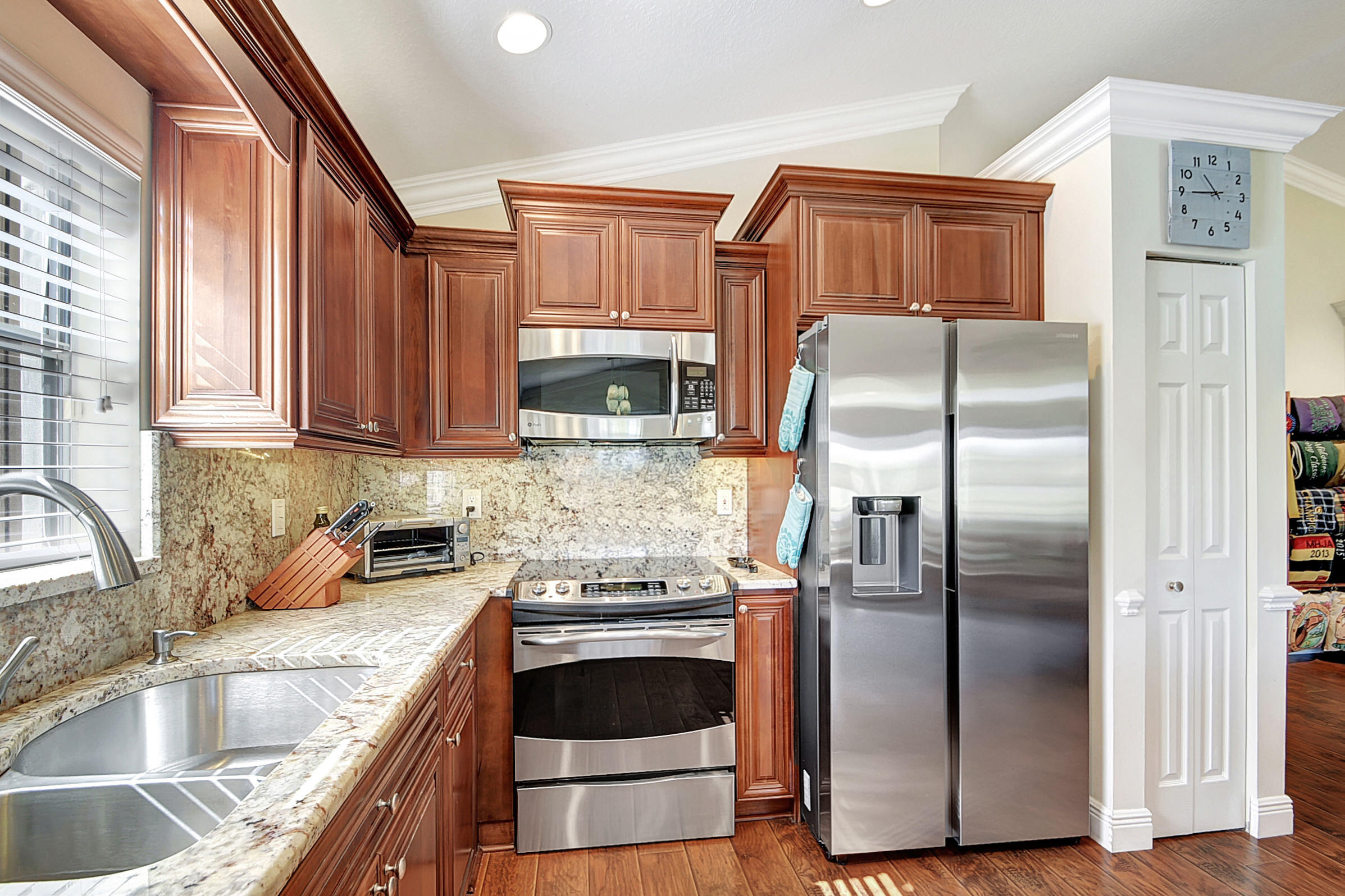 1738 Barnstable Road Wellington, FL 33414 - Photo 8 of 47 Kitchen