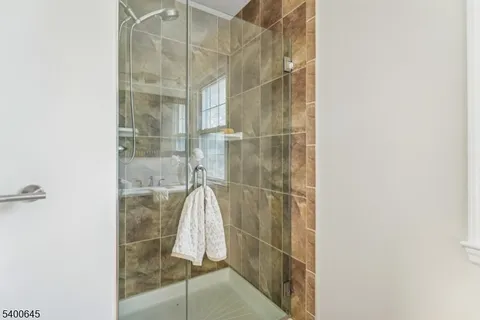 $1,795,000 | 10 Edwards Place, Short Hills, NJ 07078