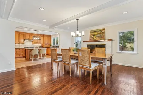 $1,795,000 | 10 Edwards Place, Short Hills, NJ 07078