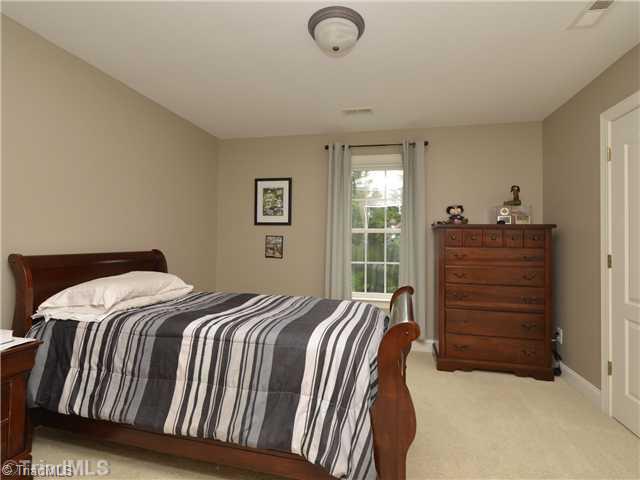 9285 Center Grove Church Road Clemmons, NC 27012 - Photo 10 of 16 2nd Bedroom.