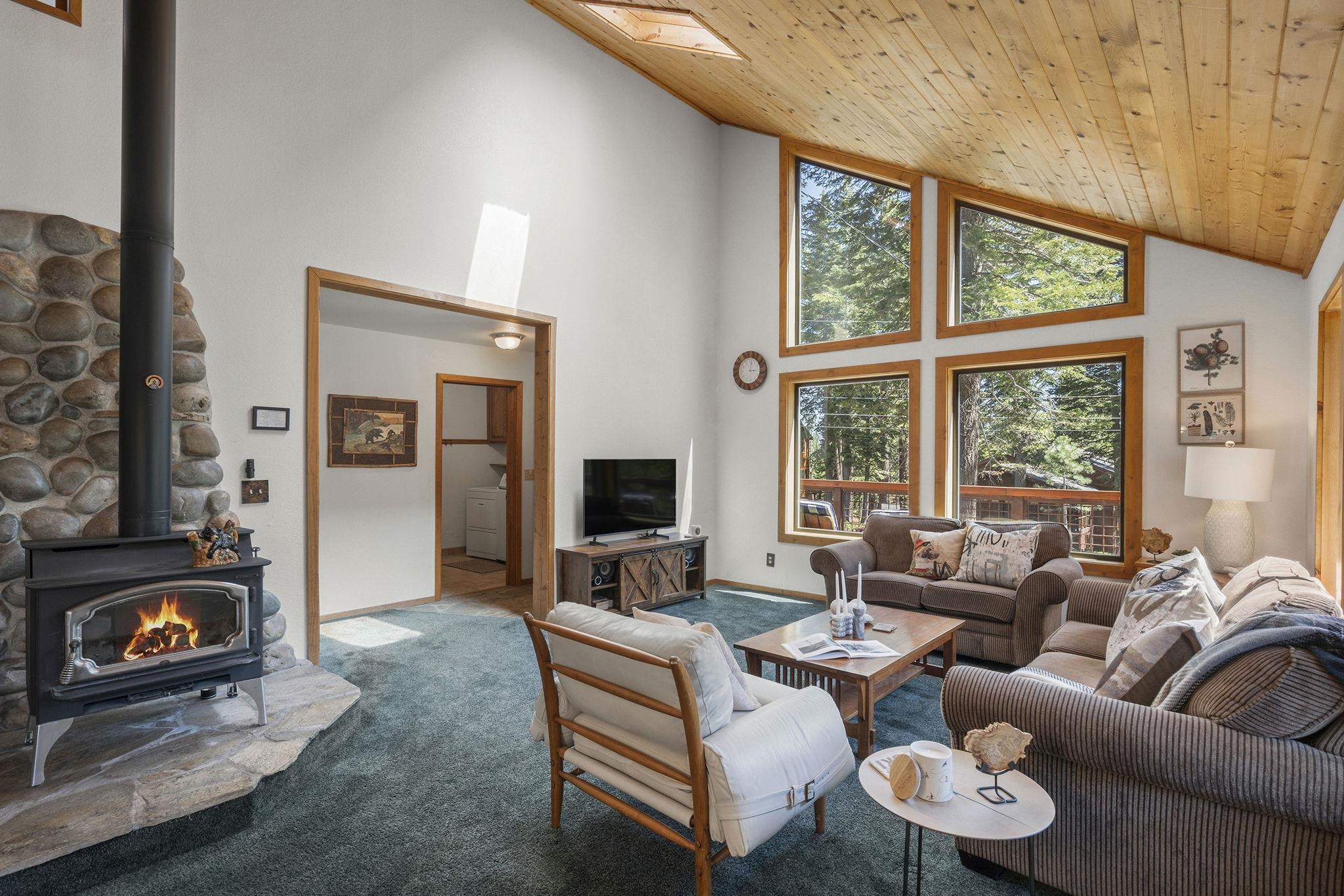 12331 Bennett Flat Road Truckee, CA 96161 - Photo 5 of 28