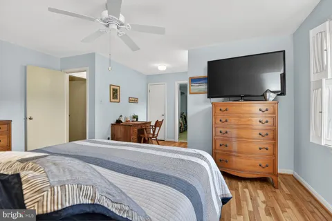 $1,100,000 | 8216 Inverness Hollow Terrace, Potomac, MD 20854