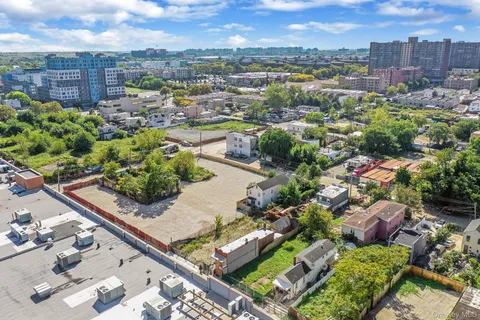 $550,000 | 133-24 78th Street | Lindenwood