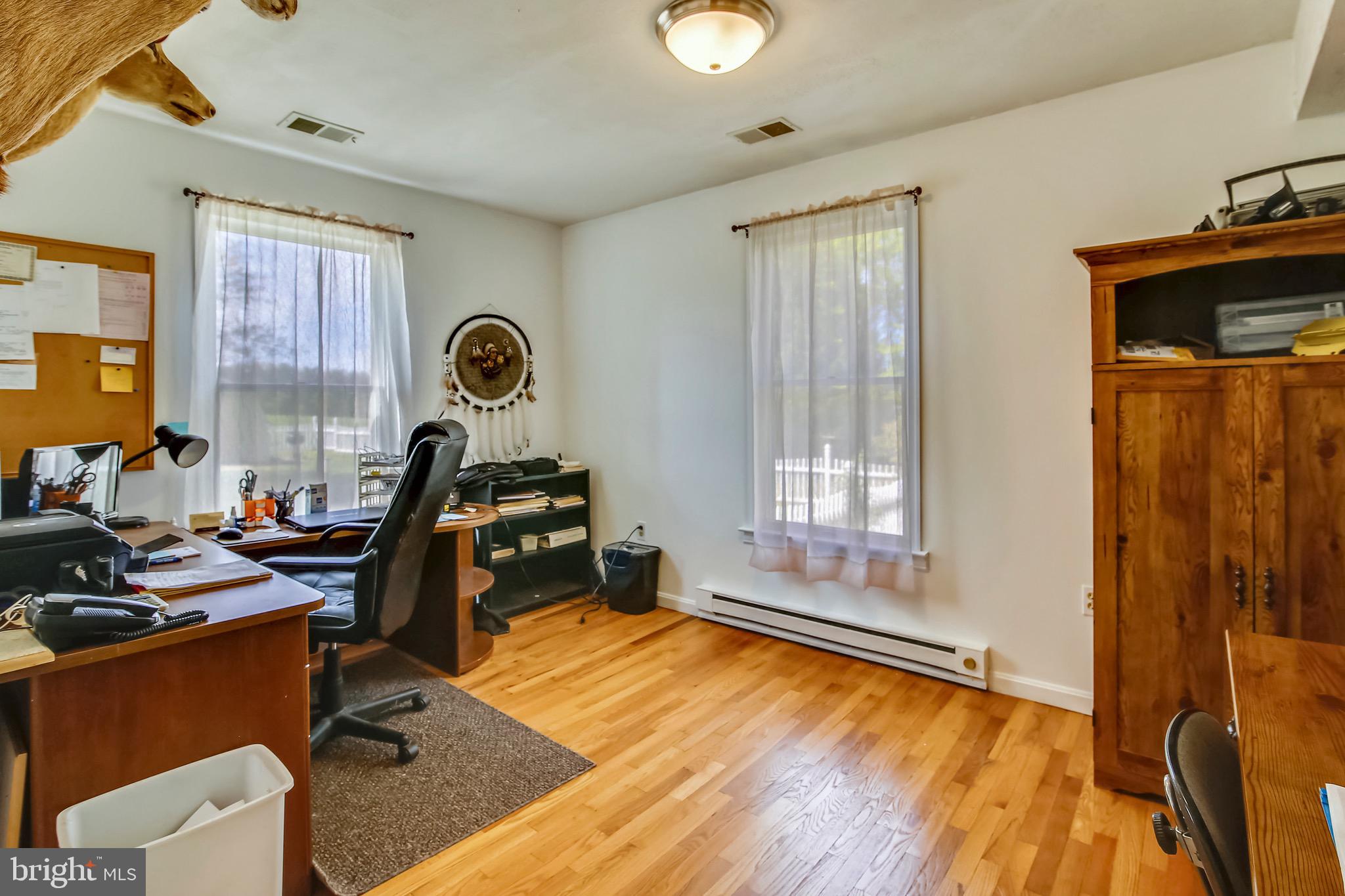 2621 Braddock Road Mount Airy, MD 21771 - Photo 25 of 31 first Floor office or 5th bedroom