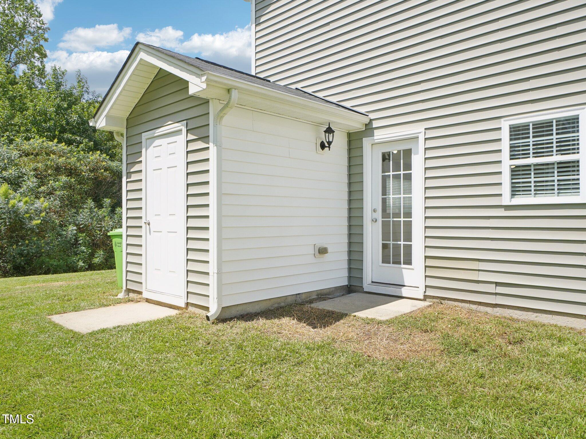 5908 Abbington Way Raleigh, NC 27610 - Photo 36 of 58 31-web-or-mls-Abbington Way-S2308-031