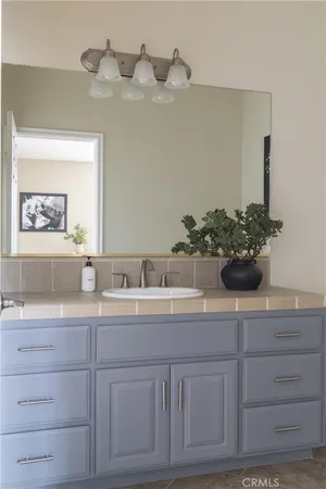 $2,350,000 | 28537 North Shore, Lake Arrowhead, CA 92352