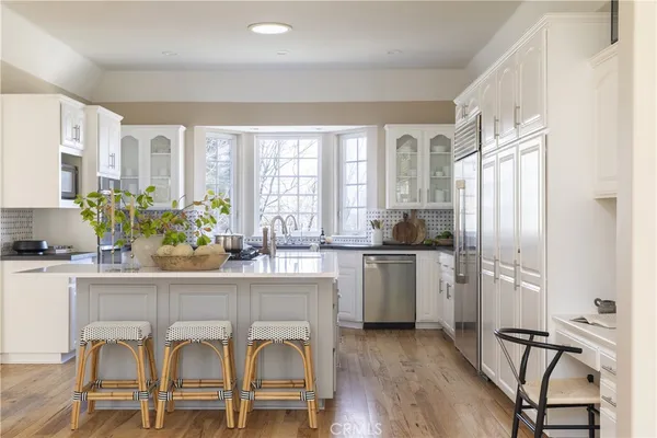 $2,350,000 | 28537 North Shore, Lake Arrowhead, CA 92352