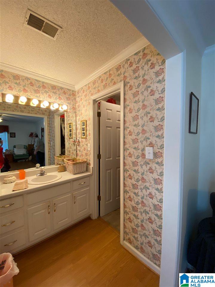 1302 Park Avenue Oneonta, AL 35121 - Photo 12 of 48