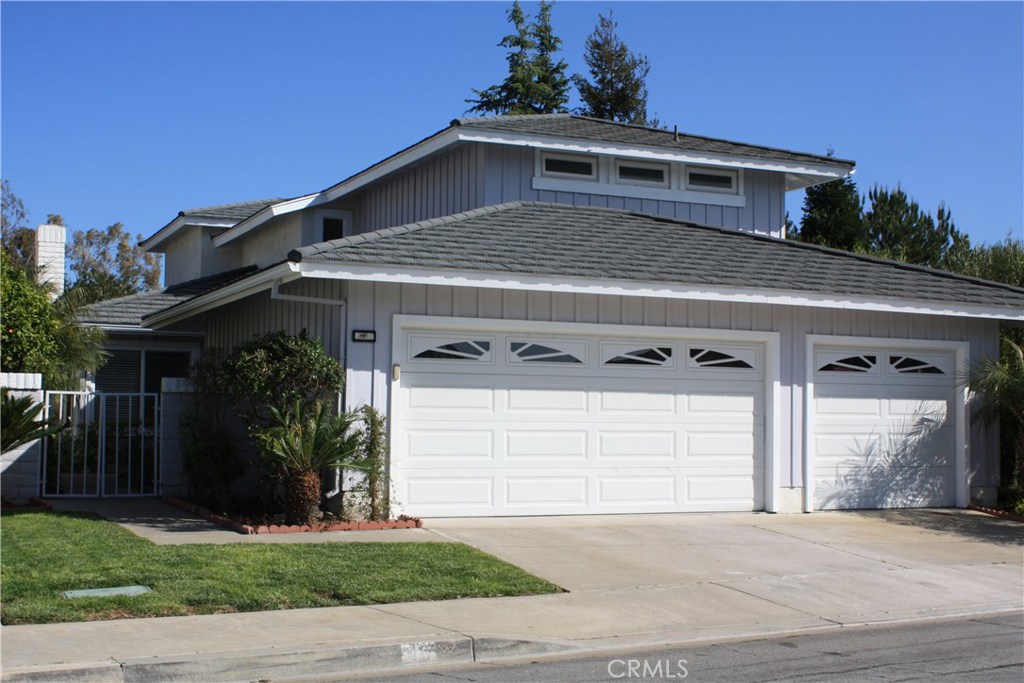 46 Oakdale Irvine, CA 92604 - Photo 1 of 26 a front view of a house with garden