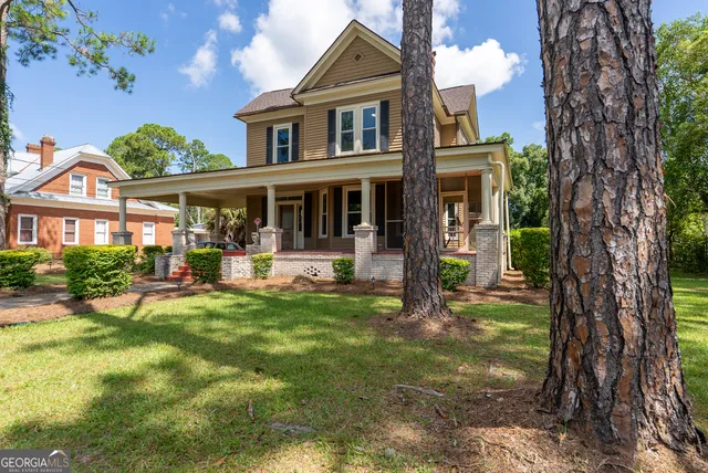 $299,000 | 212 Hand Avenue West, Pelham, GA 31779