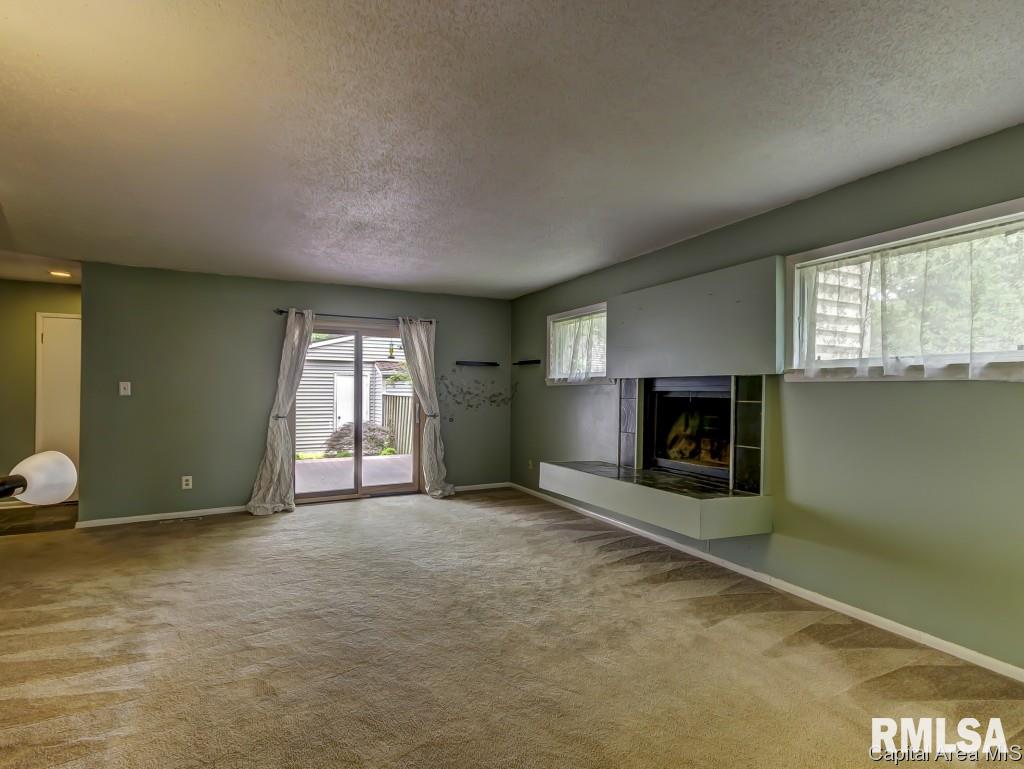 20 Country Place Springfield, IL 62703 - Photo 7 of 35