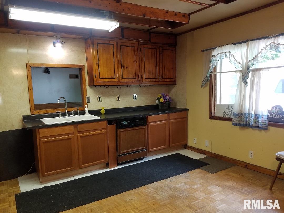 27812 North Karrick Road Glasford, IL 61533 - Photo 18 of 37