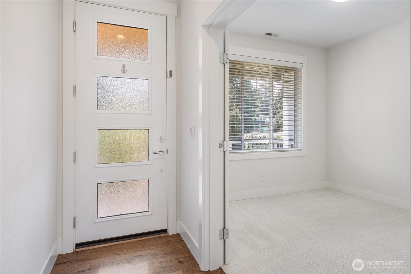 8711 27th Street East Edgewood, WA 98371 - Photo 4 of 40 an empty room with windows and closet