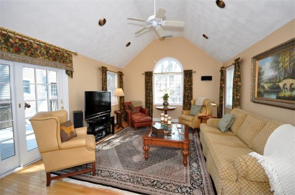 104 Spring Street Lexington, MA 02421 - Photo 4 of 15