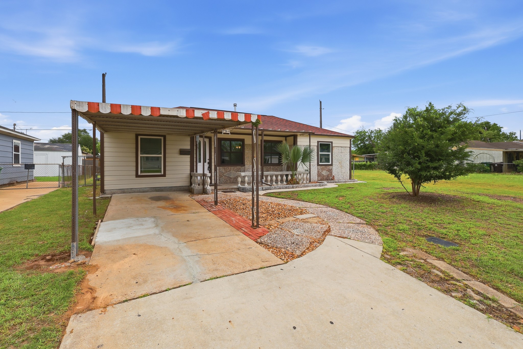 407 Meters Street Houston, TX 77020 - Photo 2 of 22