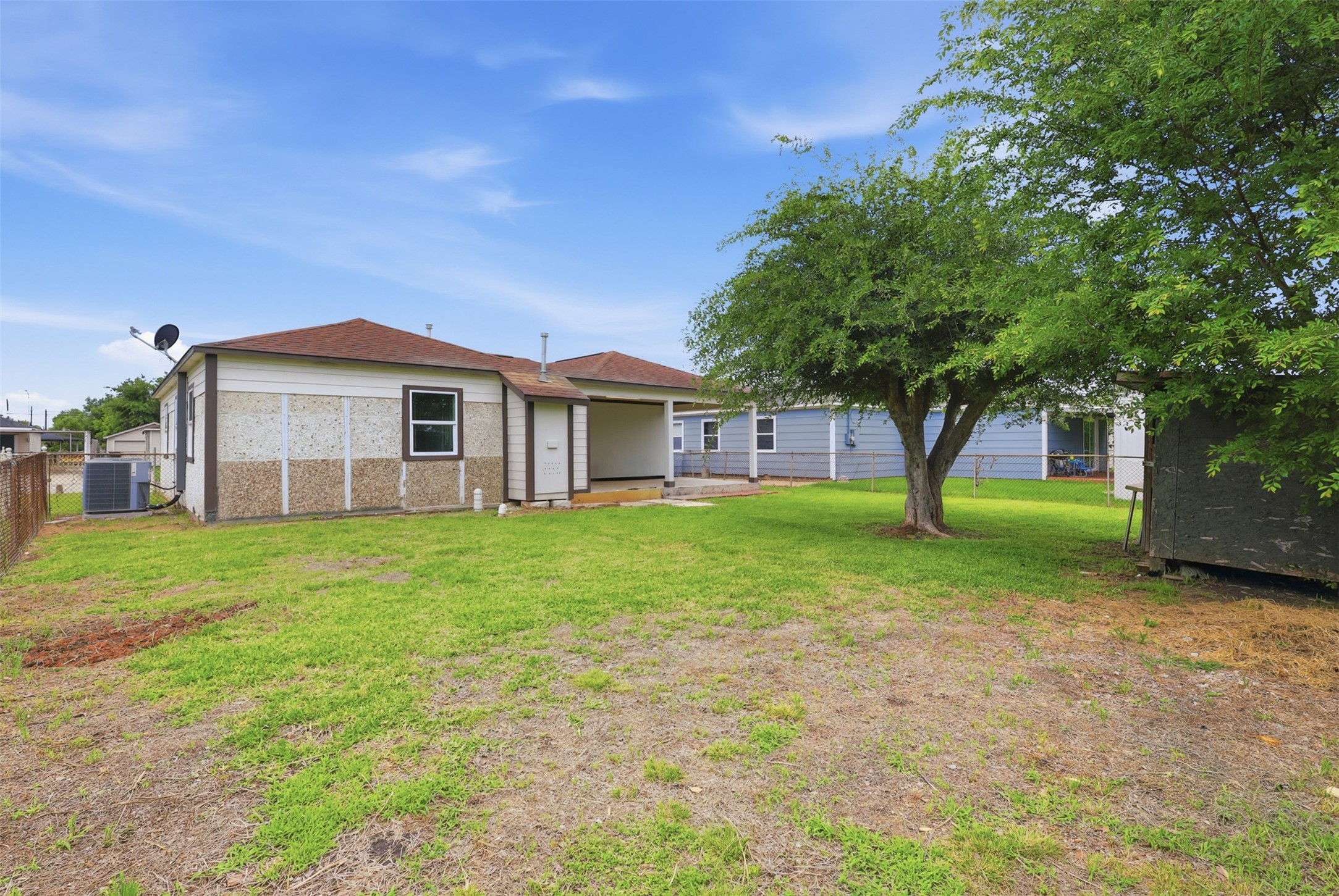 407 Meters Street Houston, TX 77020 - Photo 22 of 22 Back Yard