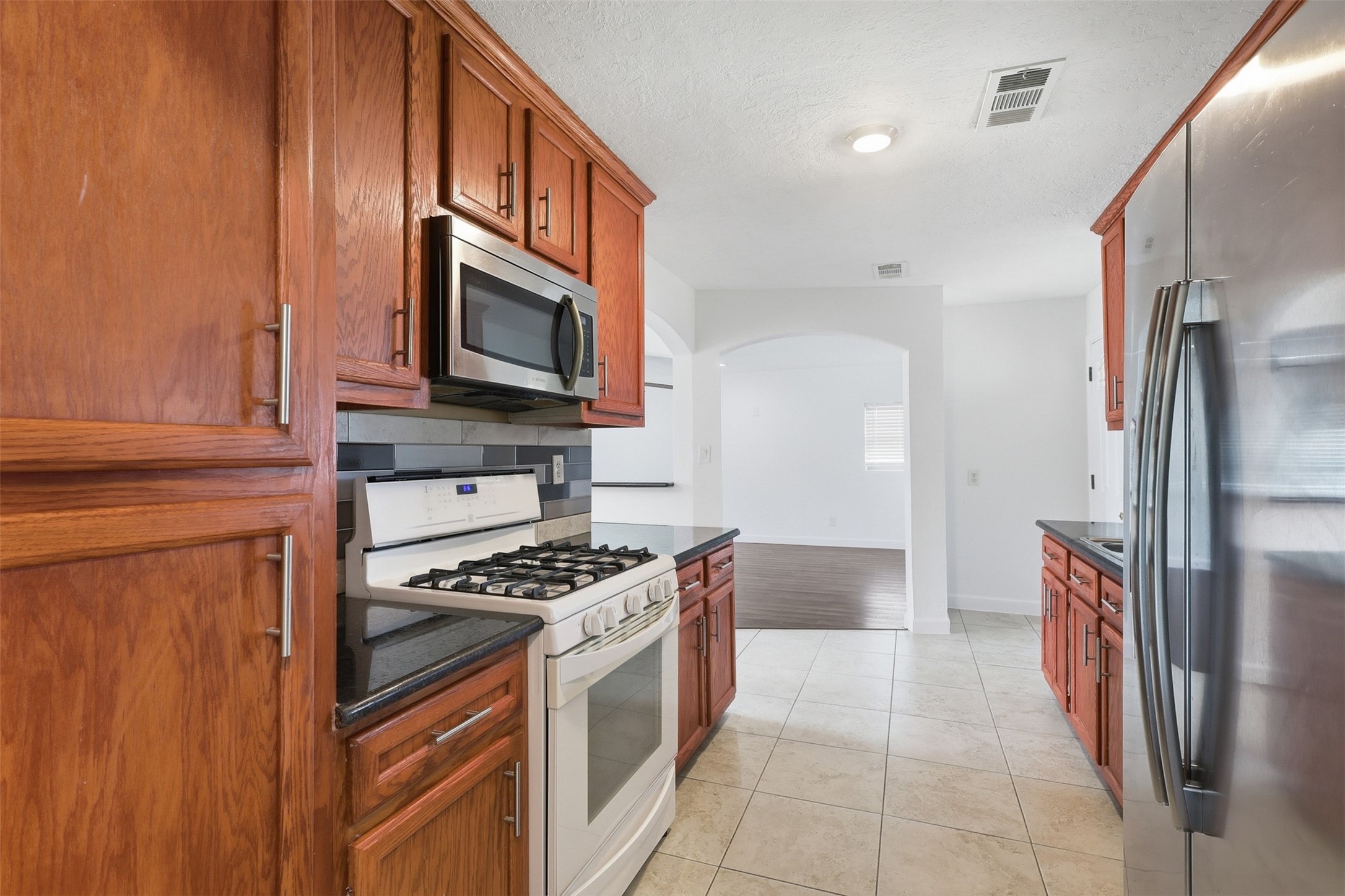 407 Meters Street Houston, TX 77020 - Photo 9 of 22