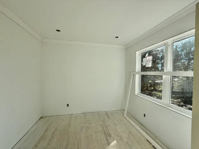 a view of empty room with window