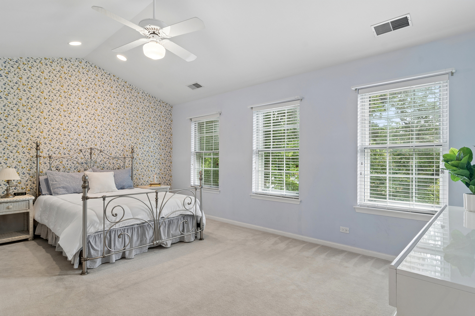 1007 Butternut Lane, Unit D Mount Prospect, IL 60056 - Photo 14 of 24