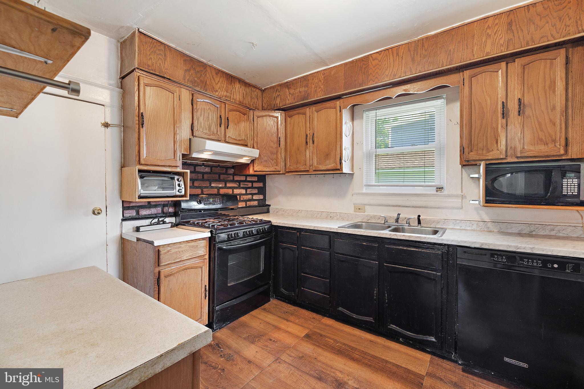 124 Avon Beach Road Dundalk, MD 21222 - Photo 14 of 29
