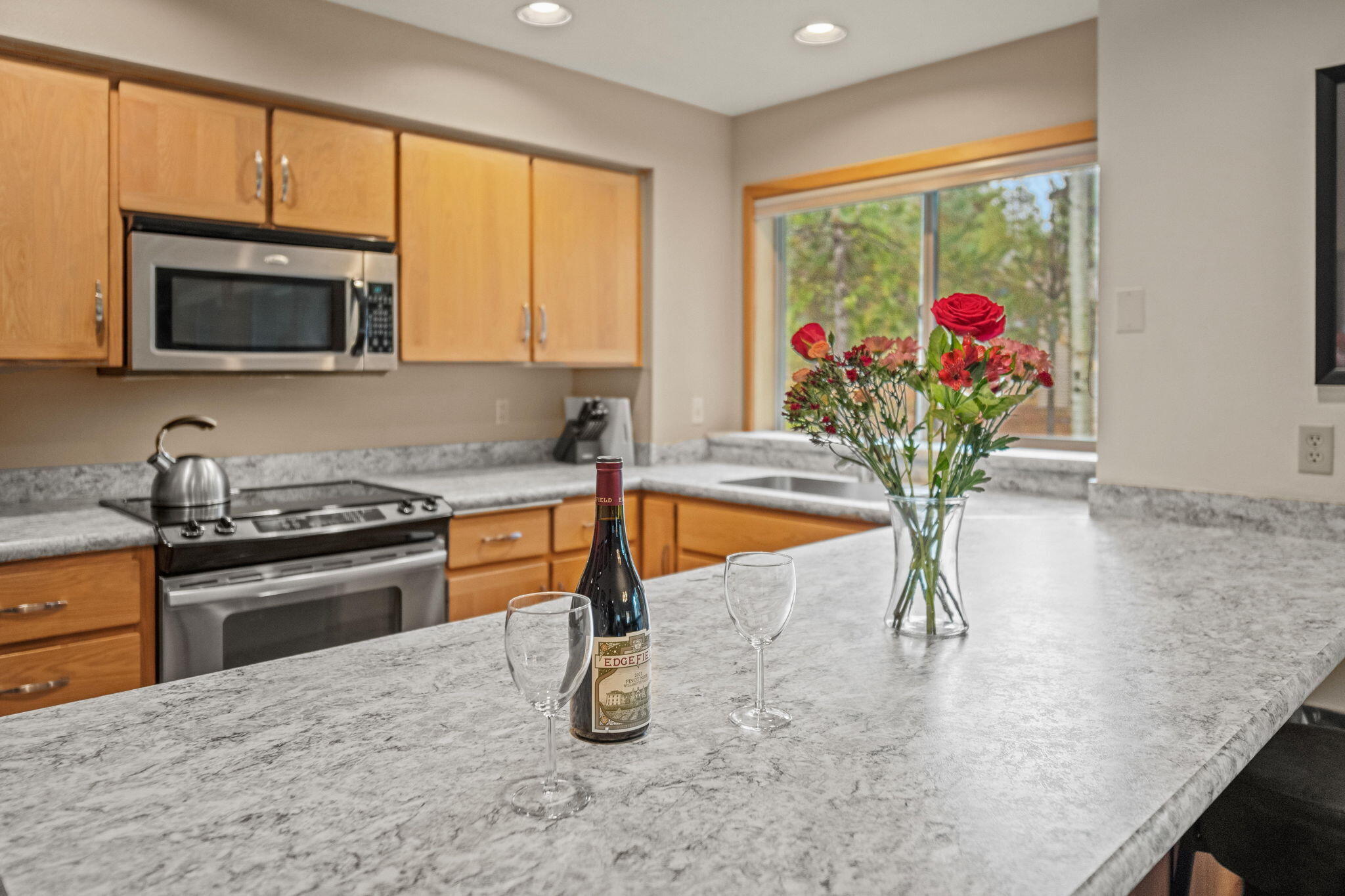 57393 Beaver Ridge Loop, Unit 39B2 Sunriver, OR 97707 - Photo 4 of 25 11-web-or-mls-Ridge Condo 39-11