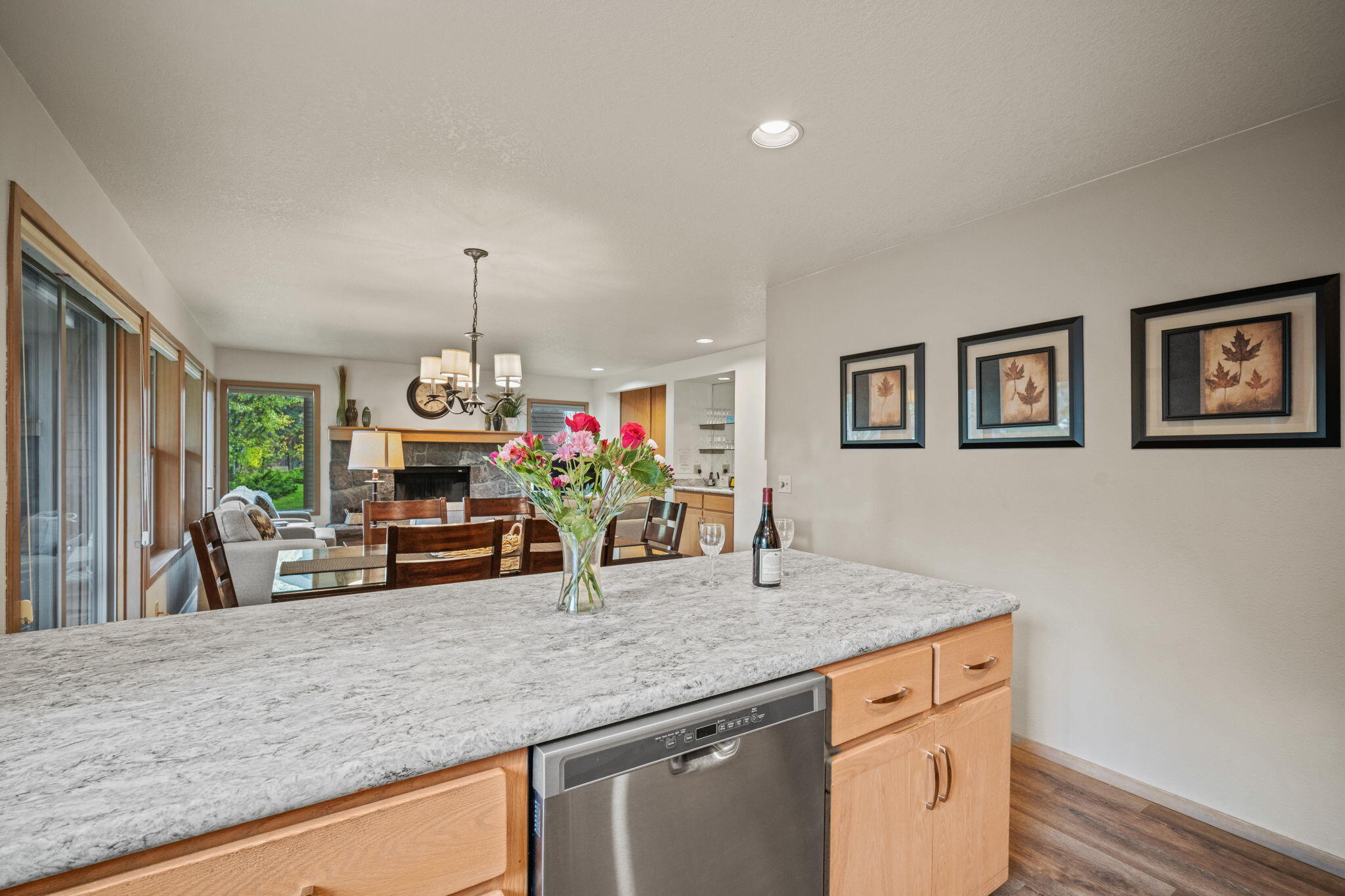 57393 Beaver Ridge Loop, Unit 39B2 Sunriver, OR 97707 - Photo 5 of 25 13-web-or-mls-Ridge Condo 39-13