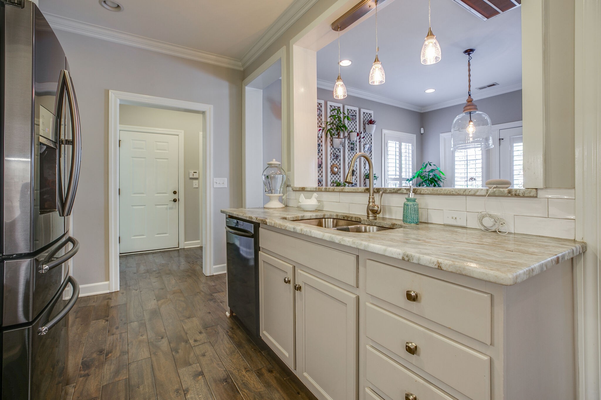 136 Ormesby Place Franklin, TN 37064 - Photo 19 of 41 a bathroom with a sink a vanity and a mirror